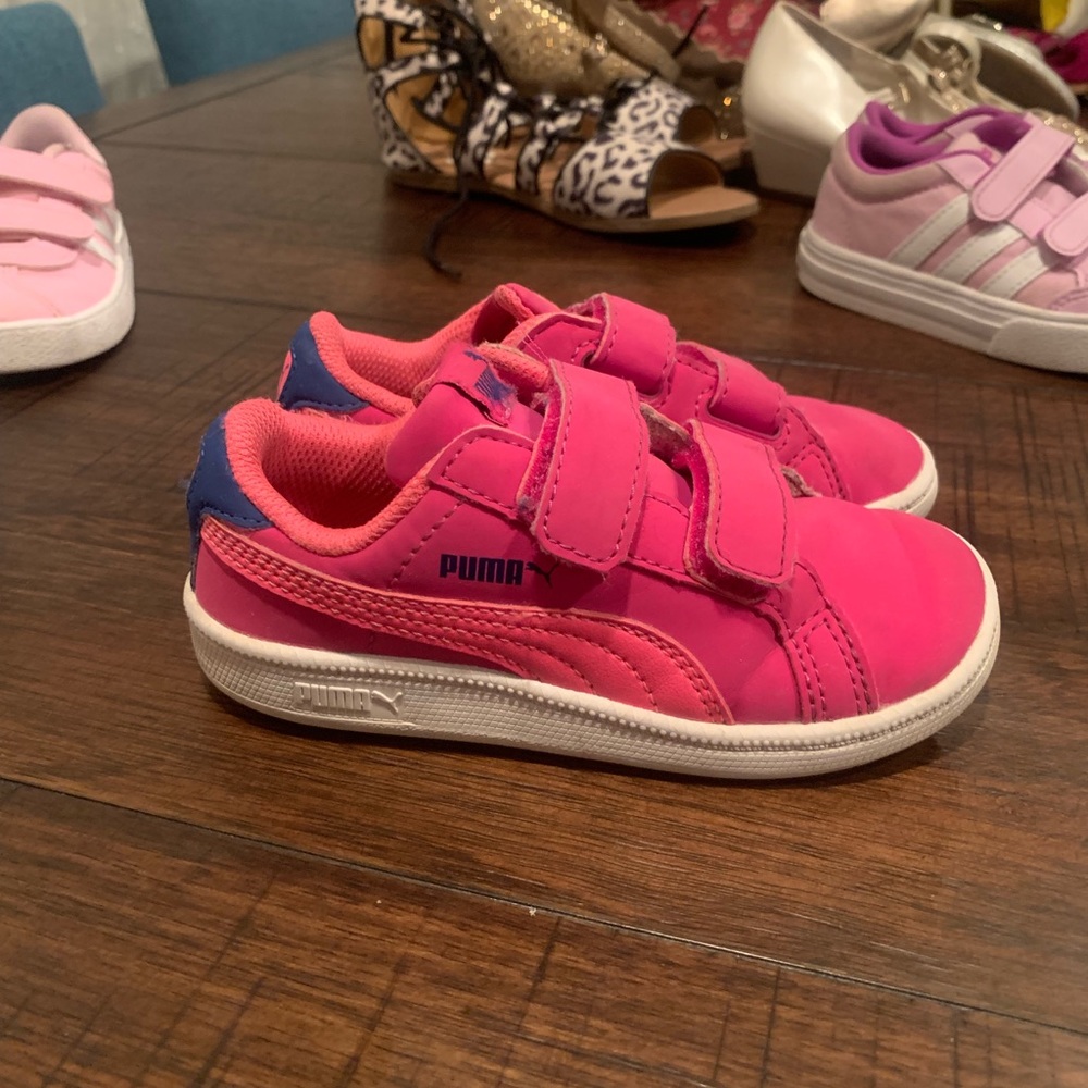 Pink Puma Sneaker